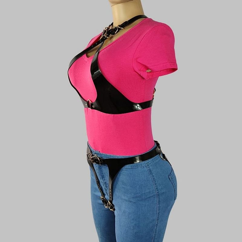 Conjunto Harness com Top e Calcinha em Couro