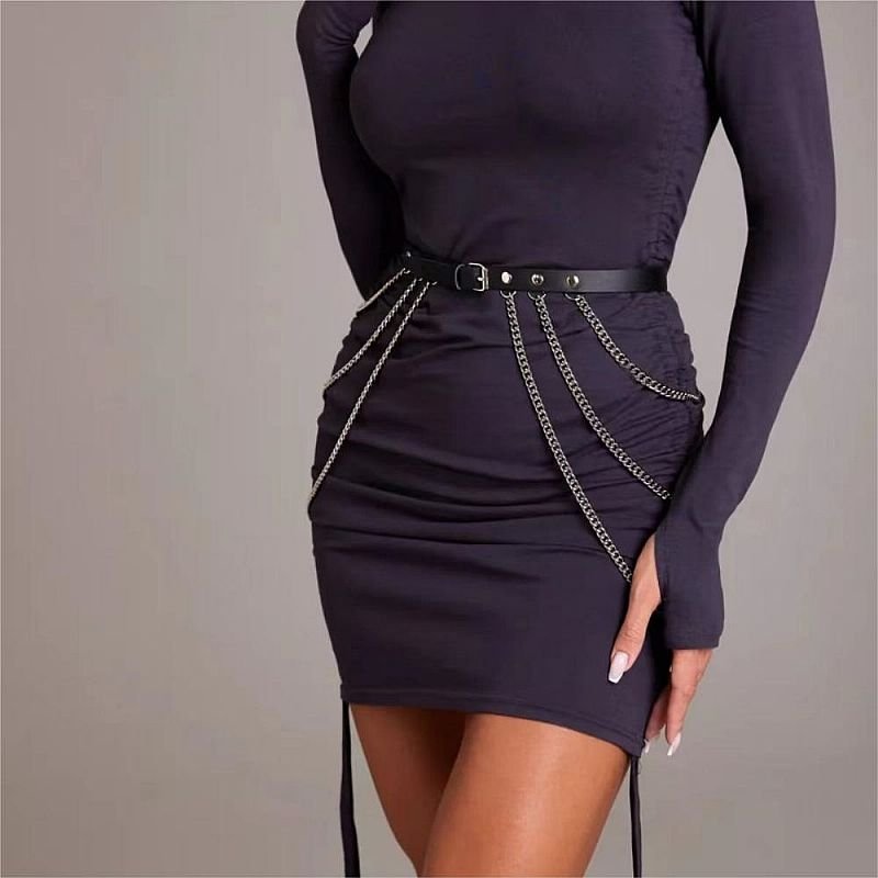 Harness - Cinto com Detalhes em Correntes 4